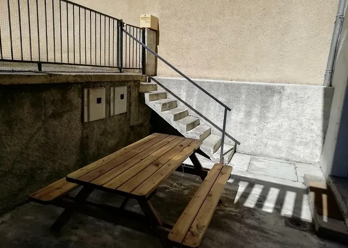 Appartement T2 58m2 Allee Des Bains-tarifs Cure