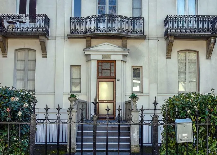 Appartement T2 58m2 Allee Des Bains-tarifs Cure Bagnères-de-Luchon